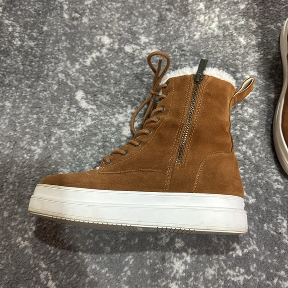 J Slides 6 1/2 Suede Boots - Picture 2 of 6